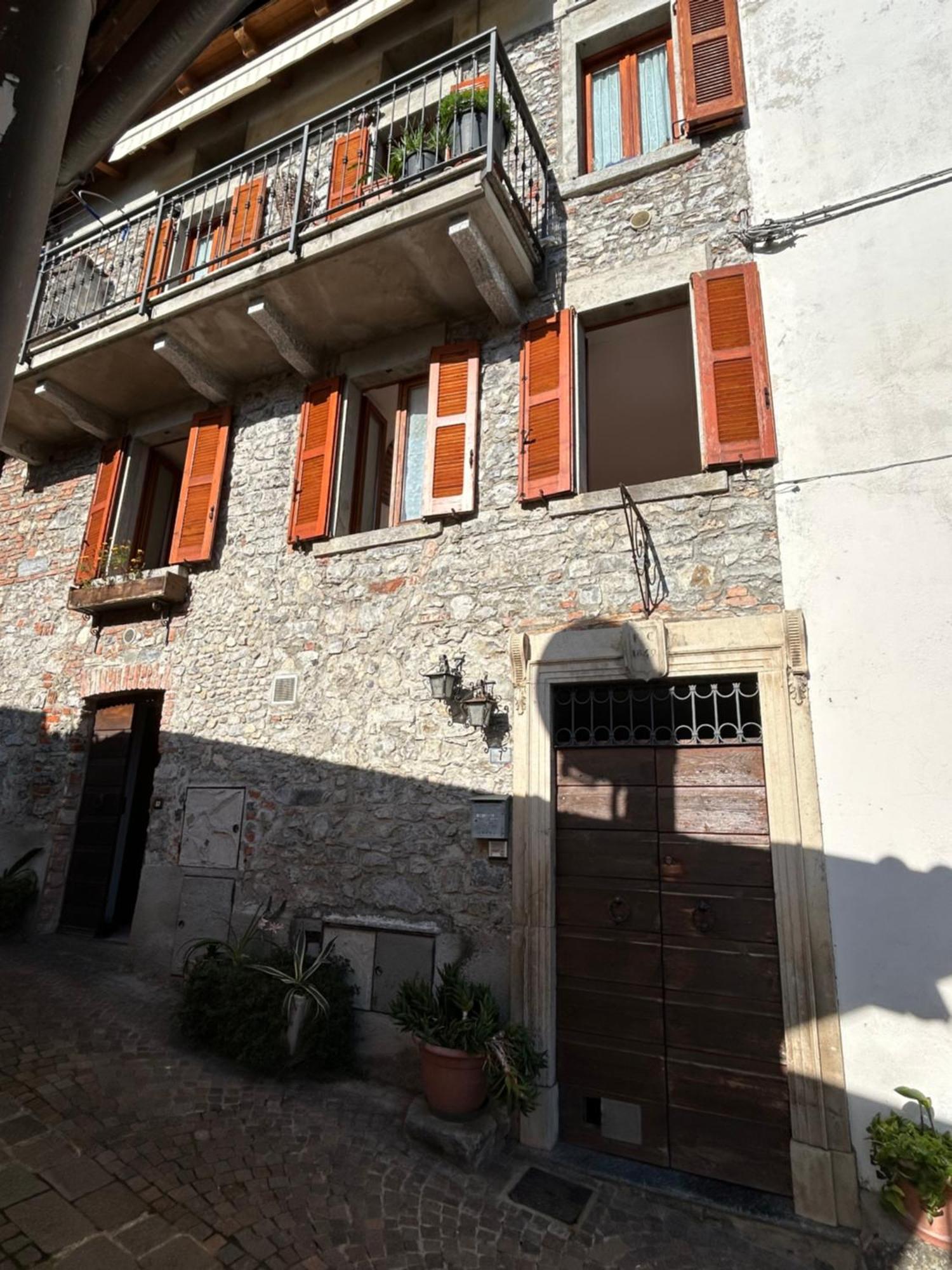Al Civico 7 Villa Oliveto Lario Kültér fotó